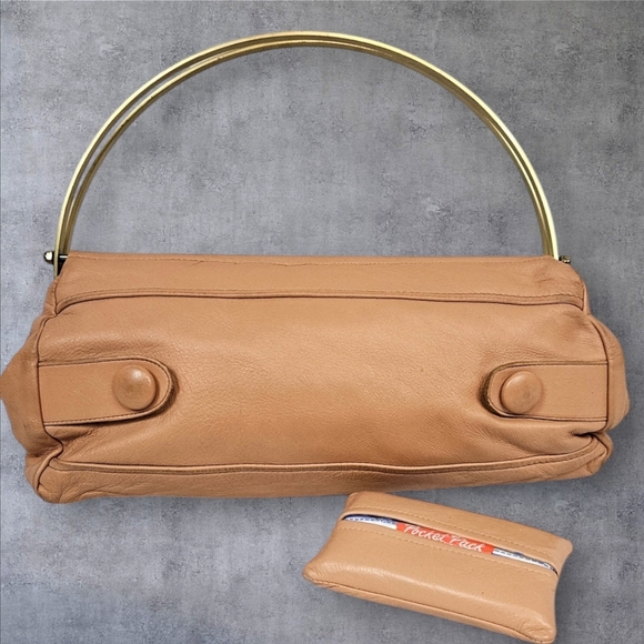 Weber's Handbags - Vintage 70s Weber's Peach Leather Large Baguette Gold Metal Handle Women's Purse